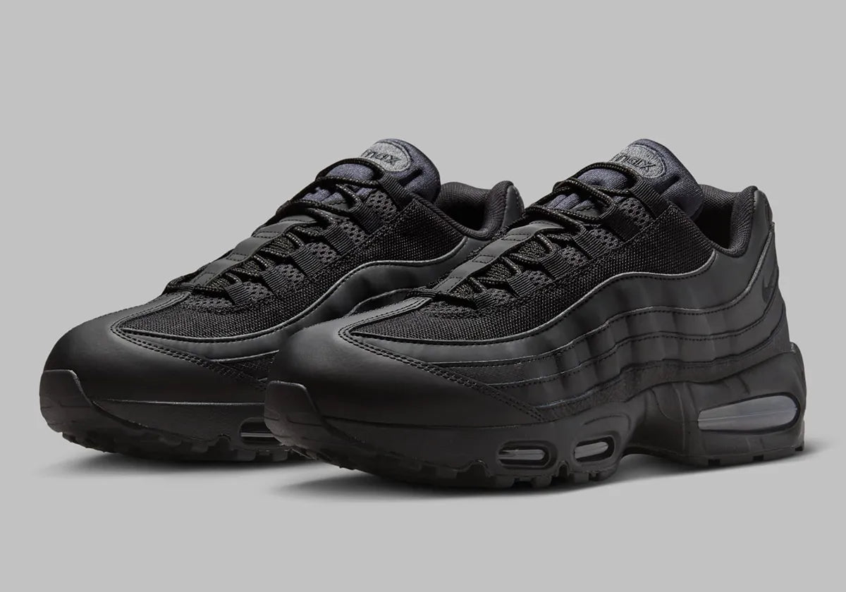 Nike Air Max 95's - Black